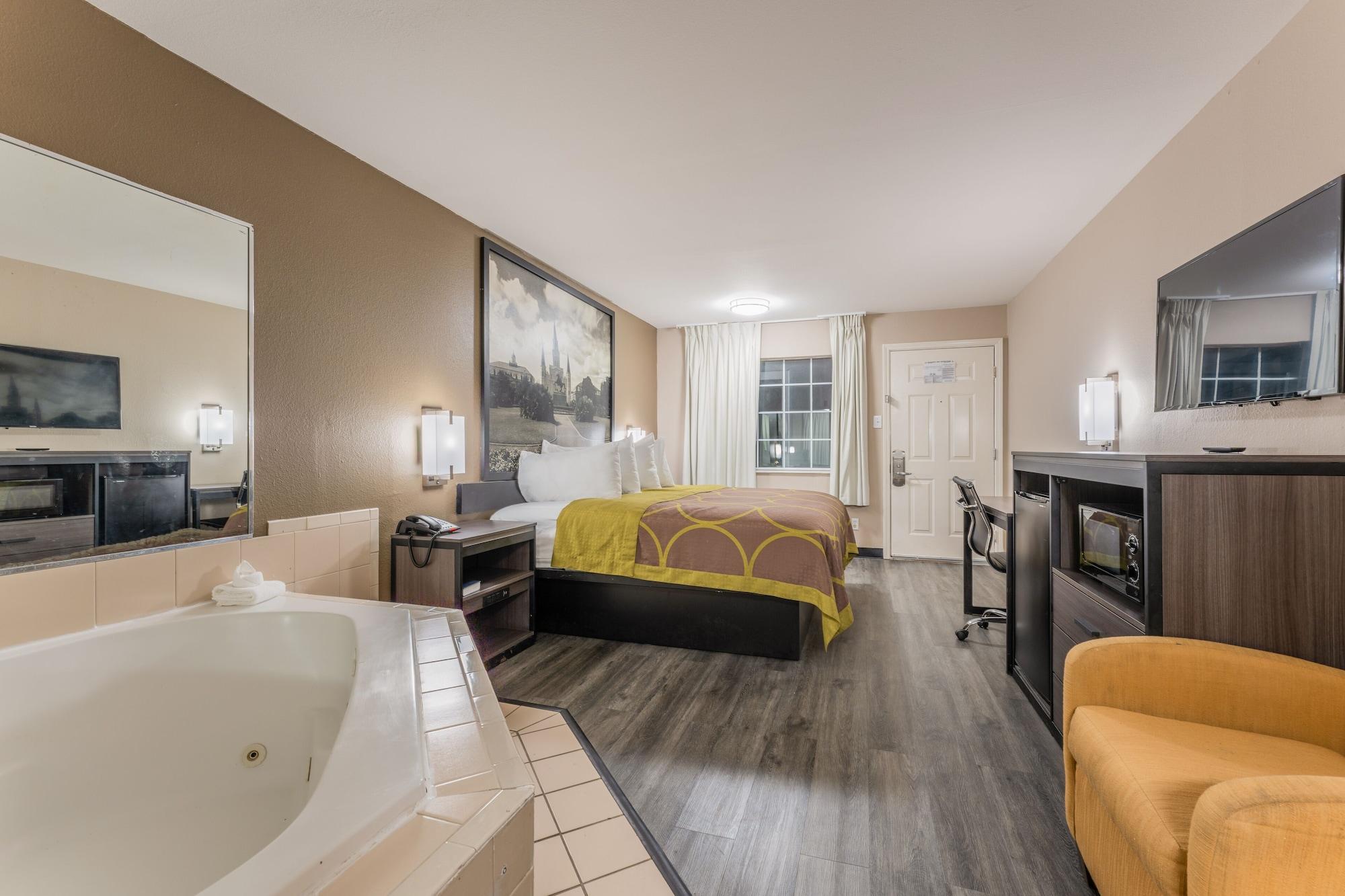 Super 8 By Wyndham Lake Charles Northeast Экстерьер фото